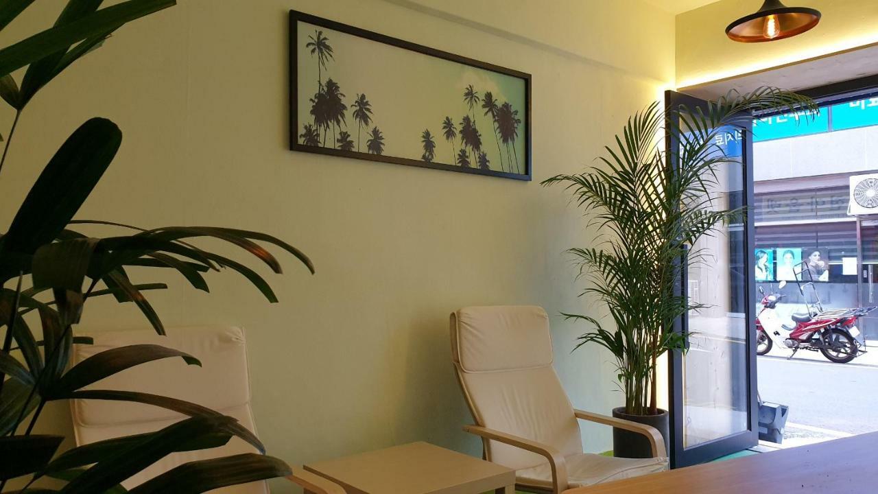 Busan Backpackers Exterior photo